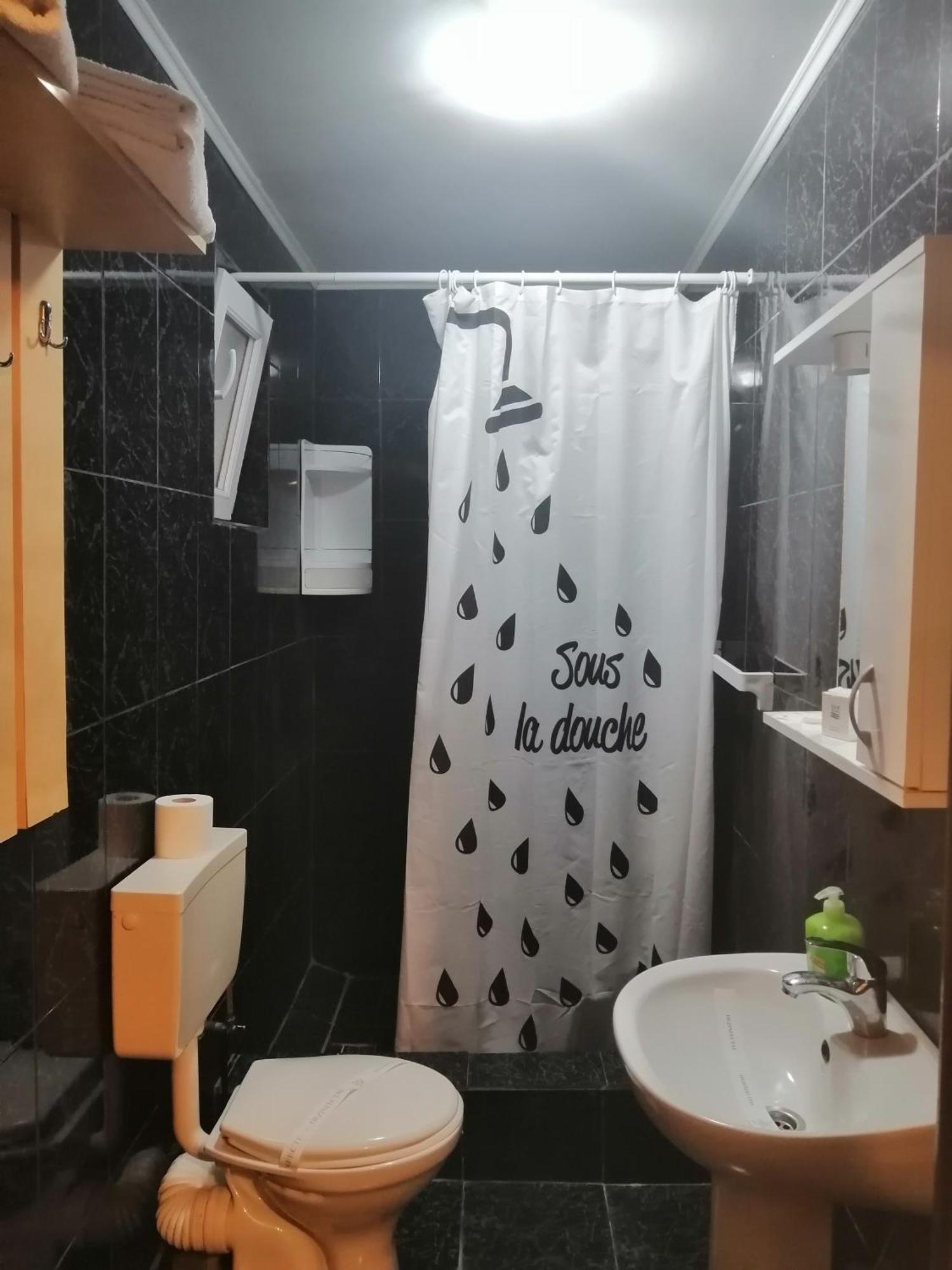 ホテル Casa Alexandru ドウア・マ エクステリア 写真